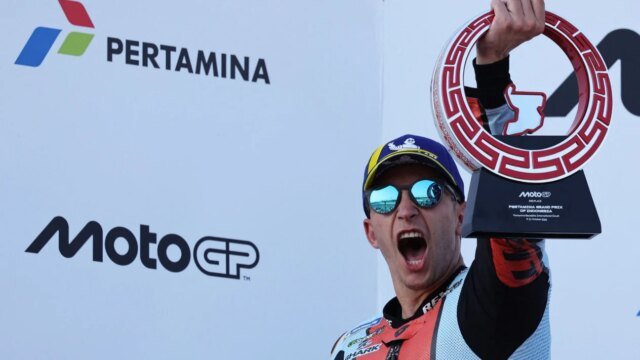 Raul Fernandez definisce la forte pioggia a Phillip Island un segno che la MotoGP australiana lascerà dietro di sé amari ricordi Raul Fernandez definisce la forte pioggia a Phillip Island un segno che la MotoGP australiana lascerà dietro di sé amari ricordi