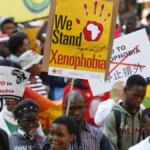 Gli zimbabweani lottano per ricostruire dopo essere fuggiti dalla xenofobia in Sud Africa