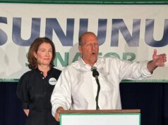 Sununu del GOP si impenna nel tentativo di ribaltare il seggio del Senato democratico nel New Hampshire