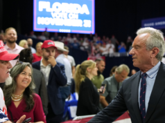 GUARDA: RFK Jr. annuncia l’etichetta “Made in the USA” per aiutare i pescatori americani e proteggere i consumatori statunitensi