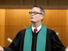 Dem. La leadership del candidato Adam Hamilton è stata determinante a Spalato che ha visto 7.600 congregazioni allontanarsi dalla Chiesa Metodista Unita