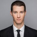 Il capo della distribuzione statunitense di Black Bear, Benjamin Kramer, pianifica l’uscita