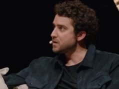 Il partner di Elizabeth Holmes pensa che “sembra pazza” nel trailer di “You Can See Everything”.