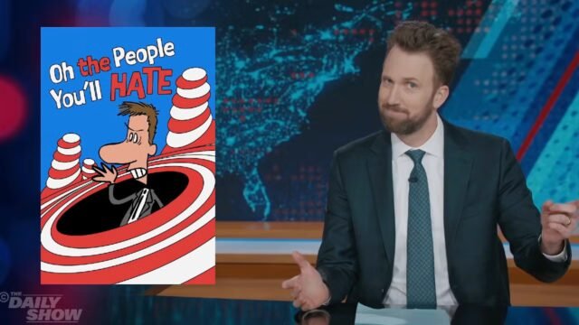 “The Daily Show” prende in giro il nuovo mandato militare di Pete Hegseth “The Daily Show” prende in giro il nuovo mandato militare di Pete Hegseth