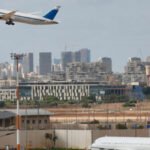 Dirottatore Flydubai bloccato dall’Oman, “rischio per la sicurezza”, incidente pianificato in Israele