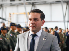 Esclusivo: l’ambasciatore degli Stati Uniti a Panama pubblicizza la risposta al terremoto 24 ore su 24 senza USAID