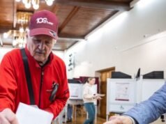 I lettoni votano per il nuovo Parlamento nel timore di un attacco ibrido russo