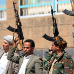 Gli Houthi lanciano altri missili e il quartier generale della compagnia petrolifera saudita è gravemente danneggiato