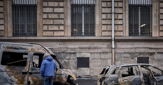 Le Pen: Lo Stato sta crollando e non riesce più a mantenere il controllo Le Pen: Lo Stato sta crollando e non riesce più a mantenere il controllo