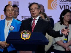 Ex presidente colombiano accusato di sfruttare decine di donne per i partiti presidenziali