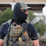 La Corte d’Appello Federale blocca la regola della California che obbliga gli agenti a mostrare un documento d’identità