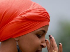 Rapporto: La richiesta di licenza di matrimonio rivela che Ilhan Omar sembrava incerta del suo nome