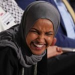 Rapporto: Lo staff di Ilhan Omar ha cambiato il suo anno di nascita dopo essere stata eletta