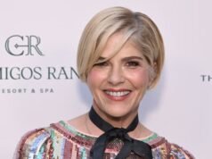 Selma Blair si scusa con le persone che ha “ferito o spaventato” dopo l’incidente aereo