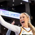 Sophie Cunningham risponde all’editorialista di Athletic che esorta Fever a scambiarla con i commenti trans: “Succhialo”