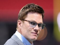 Tom Brady strappa gli arbitri della NFL durante la partita Lions-Packers: “Cos’è quello?!”