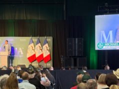Iowa: Zach Lahn e Michael Boes denunciano i media dell’establishment come “notizie false”.