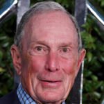 NYT: Il miliardario Michael Bloomberg versa 80 milioni di dollari per aiutare i democratici a conquistare casa