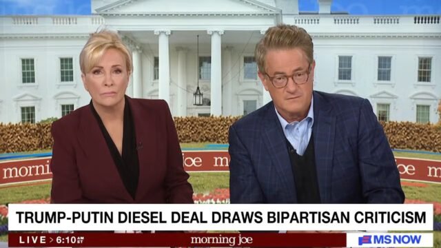 “Morning Joe” dice a Trump di “smettere di inchinarsi” a Putin