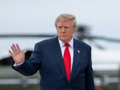 Trump valuta la prossima mossa contro l’Iran: “Il modo carino o il modo non carino”