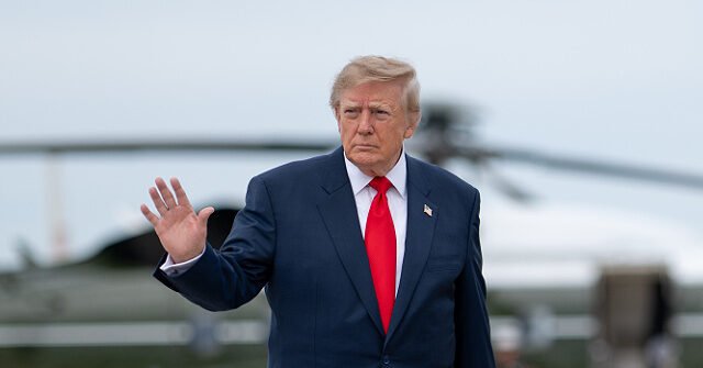 Trump valuta la prossima mossa contro l’Iran: “Il modo carino o il modo non carino” Trump valuta la prossima mossa contro l’Iran: “Il modo carino o il modo non carino”