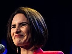 L’audit rivela il caos finanziario nell’ufficio della democratica Peggy Flanagan