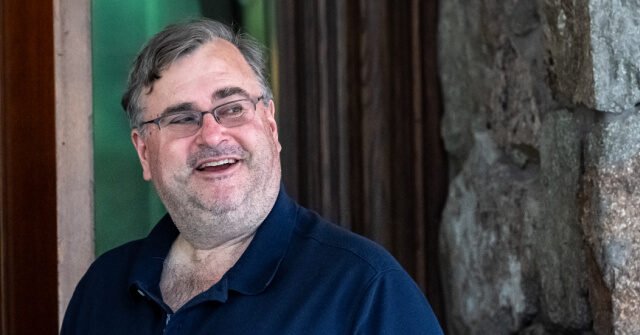 Il megadonatore democratico Reid Hoffman chiede di “ottenere soldi dalla politica” Il megadonatore democratico Reid Hoffman chiede di “ottenere soldi dalla politica”