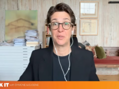 Rachel Maddow afferma che Trump muoversi in silenzio è più spaventoso della violenza totale