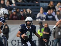Il QB di Yale ha una prestazione epica dopo la morte del padre allenatore: “Questo è per te”