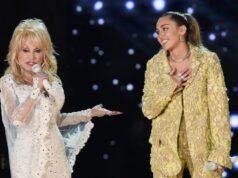Miley Cyrus onora in lacrime Dolly Parton al concerto di Los Angeles