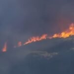 L’incendio di Malibu scatena ordini di evacuazione mentre l’incendio raggiunge 80 acri