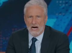 Jon Stewart sfida la folla del “Daily Show” a “cancellarmi” dopo aver morso la frecciata agli elettori statunitensi