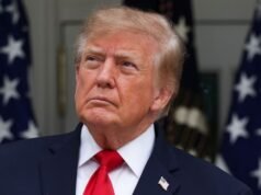 Il giornalista della Casa Bianca risponde dopo che Trump lo ha avvertito di “stare attento”