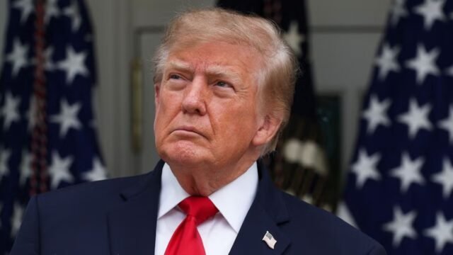 Il giornalista della Casa Bianca risponde dopo che Trump lo ha avvertito di “stare attento”