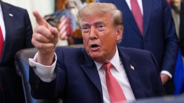 La Casa Bianca non negherà che Trump stia tenendo d’occhio la sala stampa per una piscina coperta