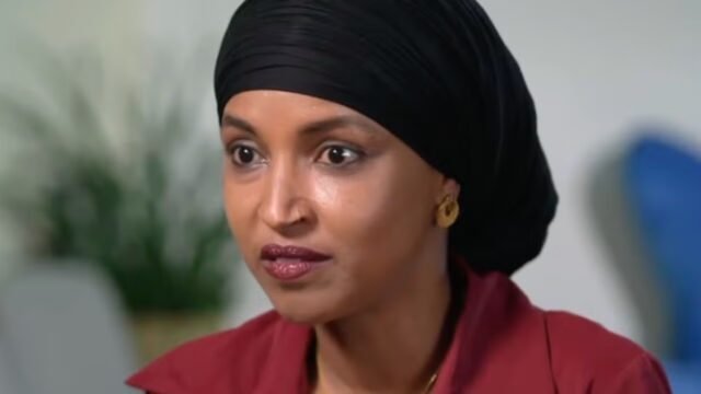 Ilhan Omar afferma che la famiglia deve trasferirsi tra le minacce di morte dopo il raid federale