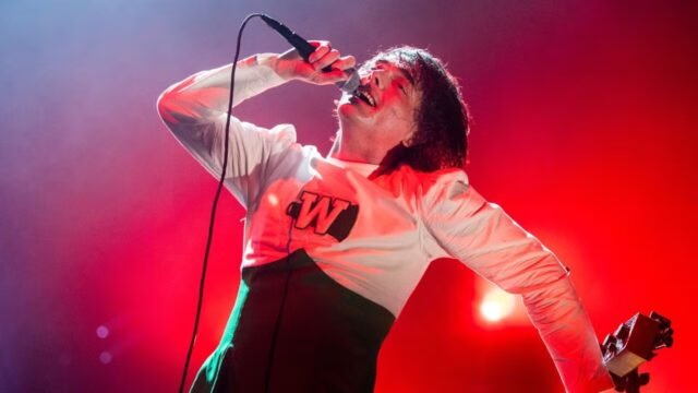 Le cheerleader dei Dallas Cowboys fanno causa a My Chemical Romance per le uniformi da concerto