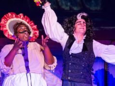 Recensione off Broadway di “Queeney Todd: Il fondo demoniaco di Fleet Street”.