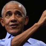 Obama si scaglia contro Trump e i media protestano per il Jab della Cheesecake Factory