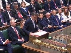 Il primo ministro britannico Andy Burnham promette di rinegoziare l’accordo commerciale post-Brexit con l’UE