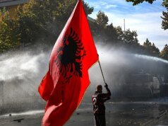 I legislatori del GOP sollecitano Rubio a soppesare le restrizioni sui visti per i funzionari corrotti mentre l’Albania è scossa dalle proteste