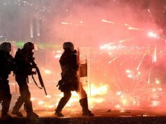 I legislatori statunitensi lanciano l’allarme mentre la violenza attanaglia l’Albania, alleata della NATO, nel mezzo delle proteste antigovernative