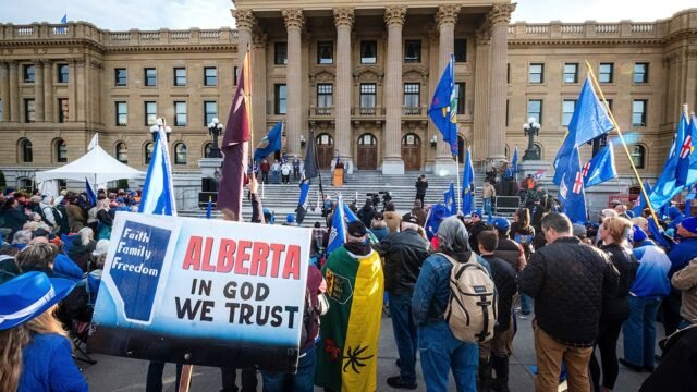 L’Alberta detiene un voto di separazione non vincolante mentre la lotta per l’indipendenza attanaglia il Canada L’Alberta detiene un voto di separazione non vincolante mentre la lotta per l’indipendenza attanaglia il Canada