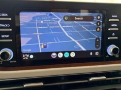 Android Auto interromperà presto il supporto per milioni di telefoni meno recenti