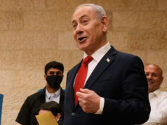 Netanyahu lotta per il futuro politico mentre Israele si dirige alle urne con la minaccia iraniana incombente