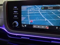 Ho modificato queste impostazioni nascoste di Google Maps; ora la mia navigazione Android Auto è molto migliore