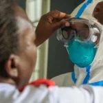 Mentre il mondo osserva le segnalazioni di peste in Russia, la mortale Ebola sta oltrepassando i confini