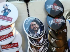 Come americano laggiù, pensavo di essere sfuggito a Trump. Adesso anche qui ci sono i mini trionfi