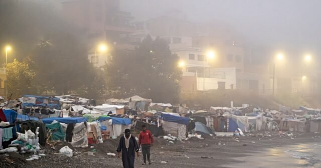 Rapporti: L’invasione migrante della spiaggia di Ceuta provoca livelli pericolosi di contaminazione fecale Rapporti: L’invasione migrante della spiaggia di Ceuta provoca livelli pericolosi di contaminazione fecale