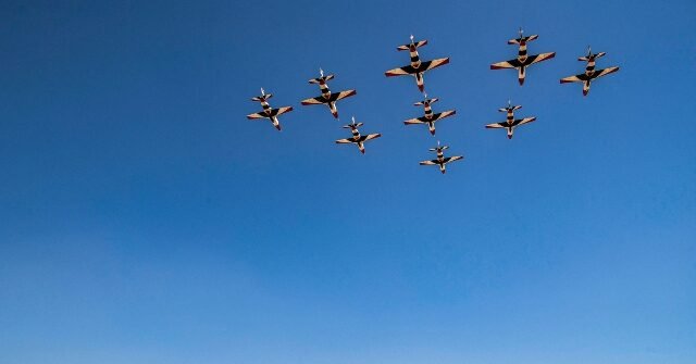 L’Egitto offre sostegno all’Arabia Saudita contro gli Houthi mentre Turchia e Pakistan si allontanano L’Egitto offre sostegno all’Arabia Saudita contro gli Houthi mentre Turchia e Pakistan si allontanano